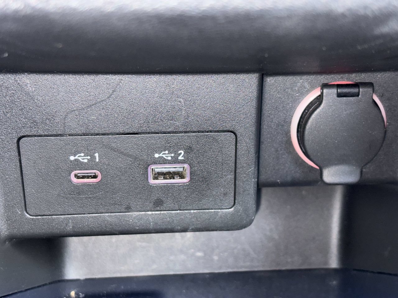 Certified 2024 Nissan Kicks SV FWD image 12
