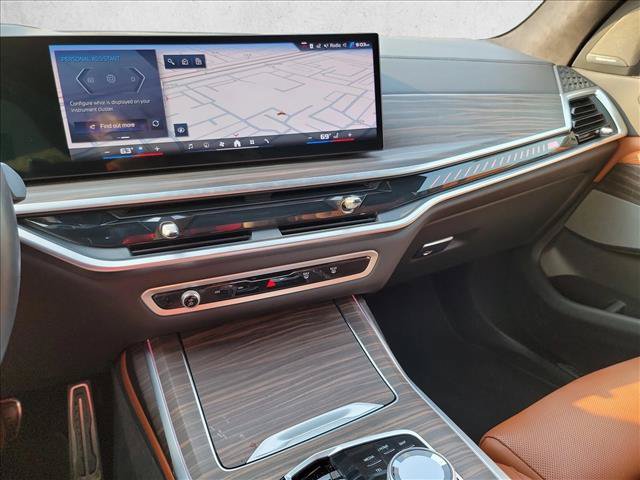Used 2025 BMW X7 M60i AWD/4WD image 23