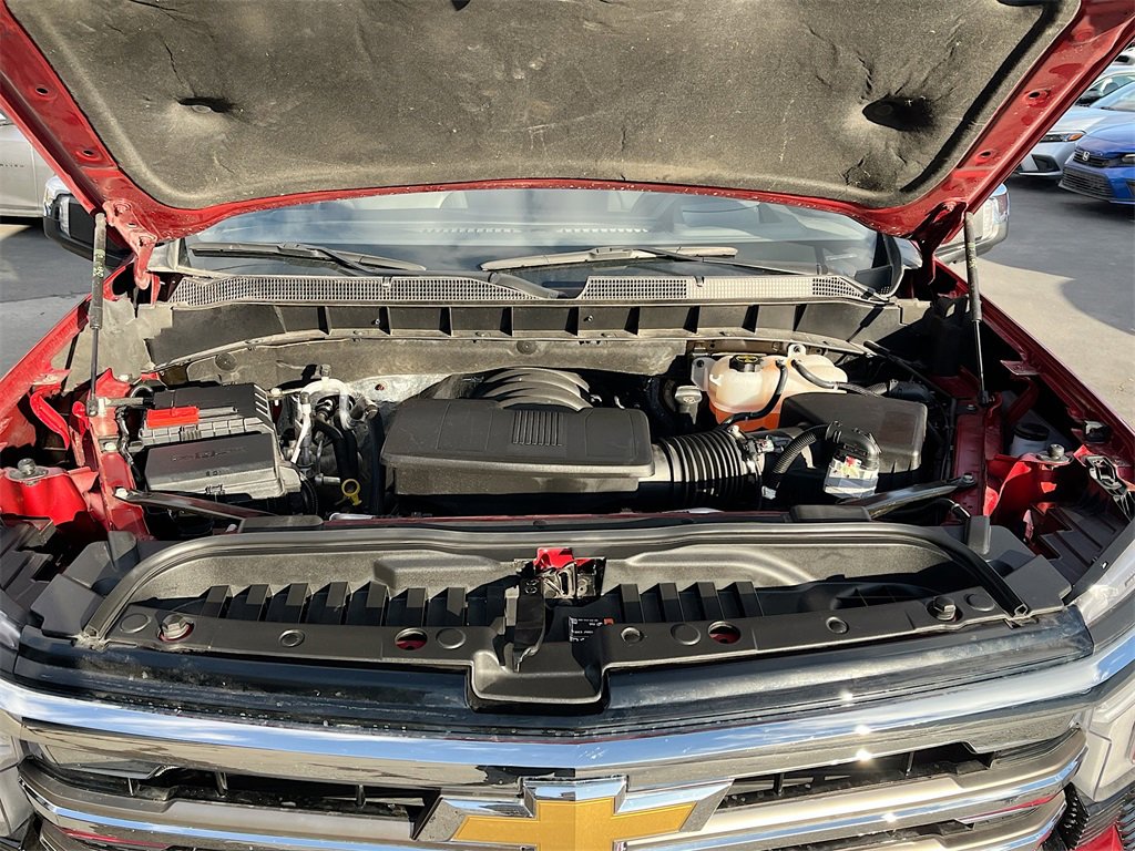 Used 2025 Chevrolet Silverado 1500 LTZ image 30
