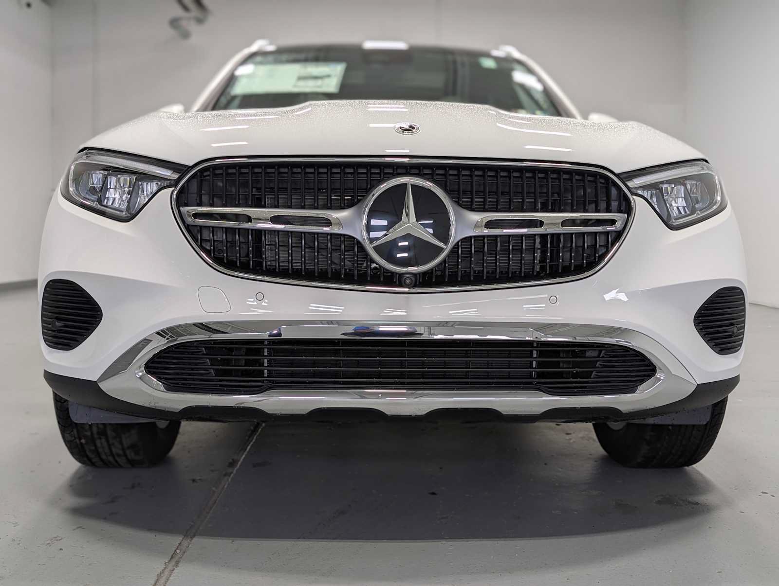 New 2026 Mercedes-Benz GLC 300 4MATIC image 2