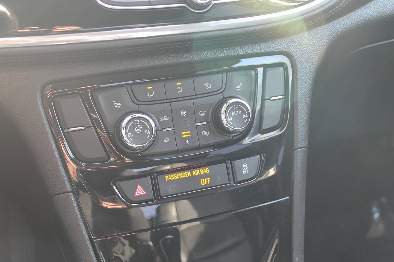 Used 2020 Buick Encore Essence image 32