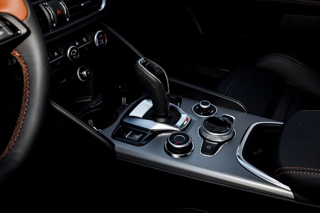 New 2025 Alfa Romeo Giulia AWD w/ Driving Assist Package image 20