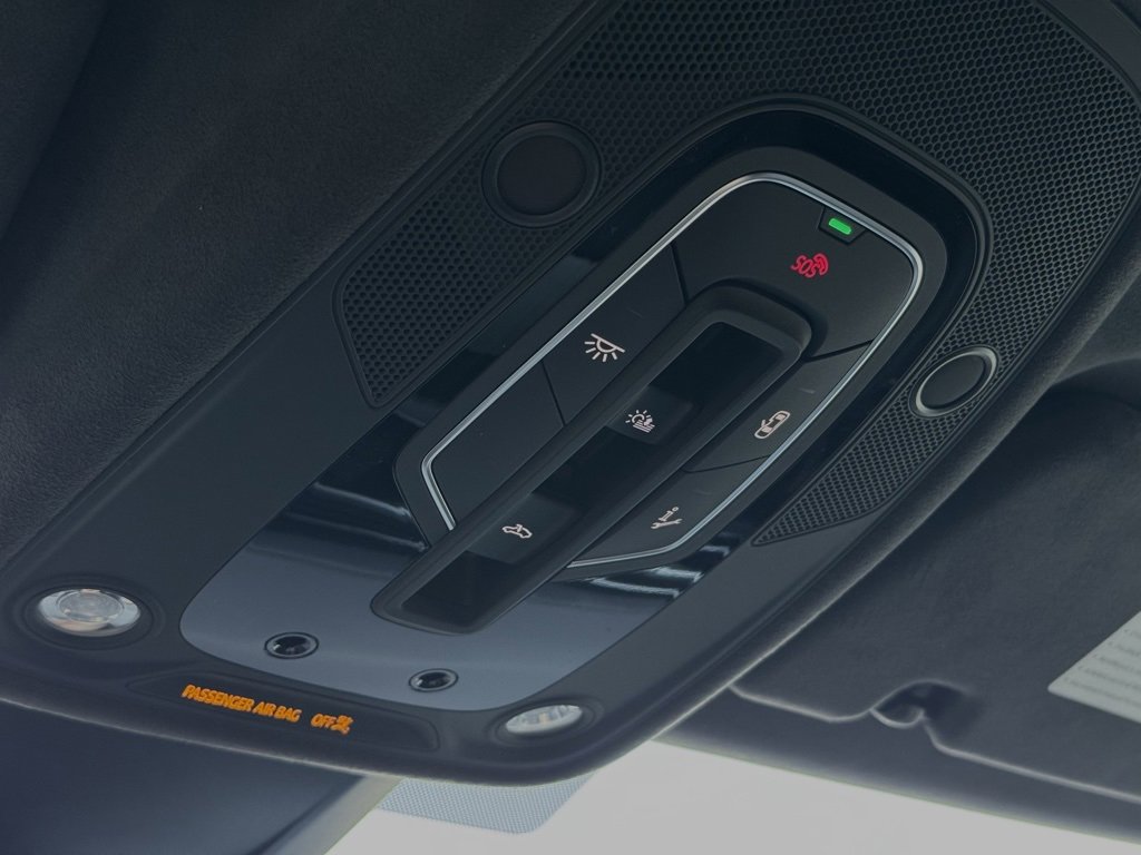 New 2025 Audi RS Q8 performance image 43