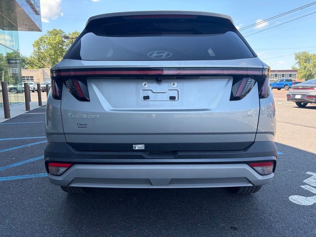 Certified 2025 Hyundai Tucson SEL AWD/4WD image 3