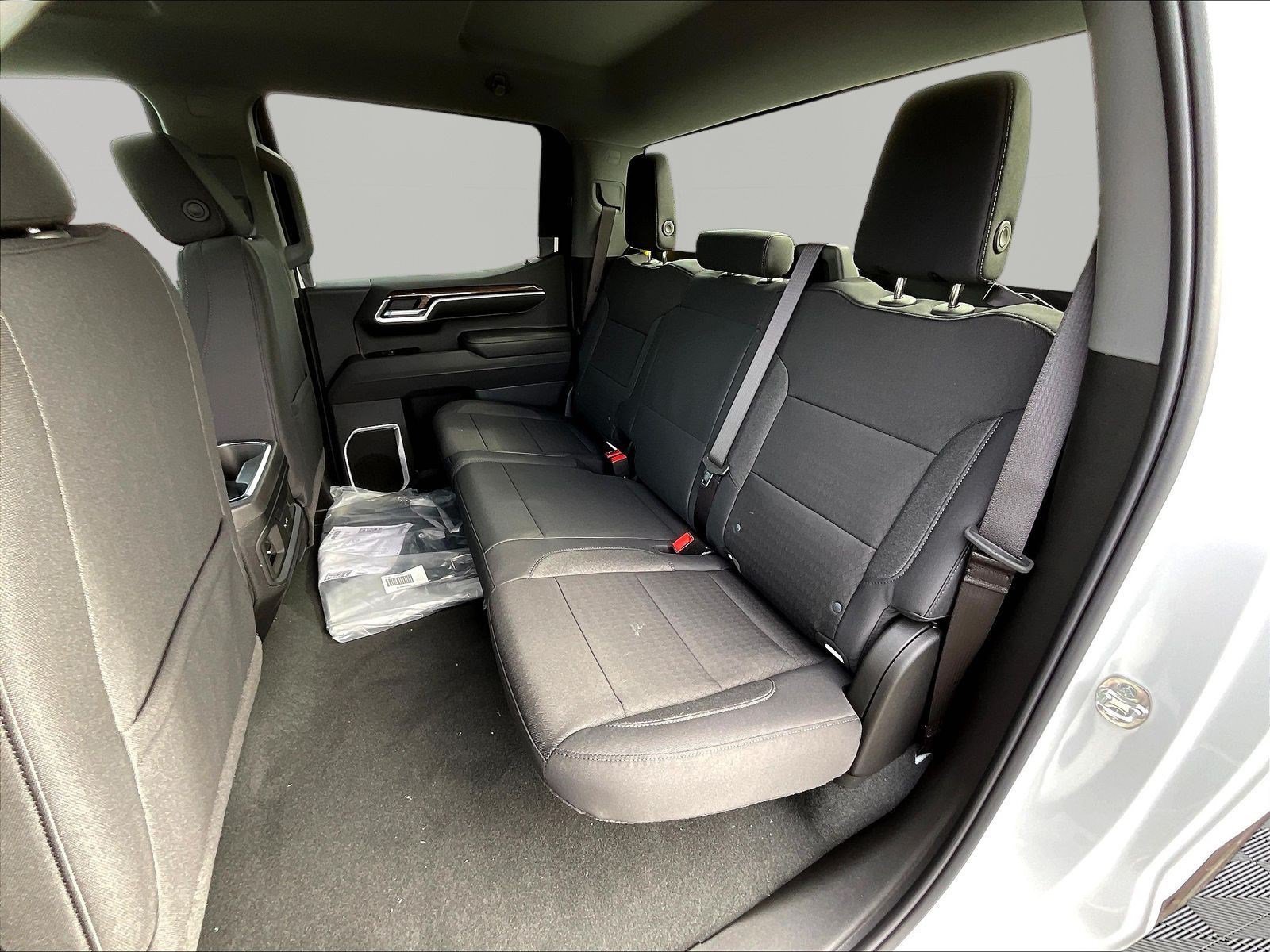 New 2026 Chevrolet Silverado 1500 RST AWD/4WD image 18