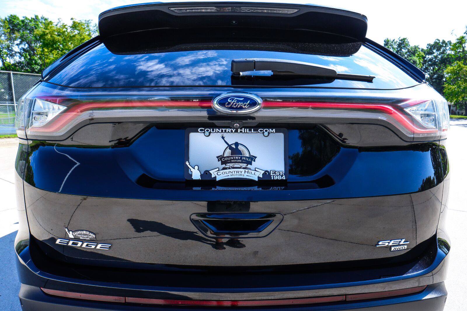 Used 2018 Ford Edge SEL w/ Equipment Group 201A AWD/4WD image 39