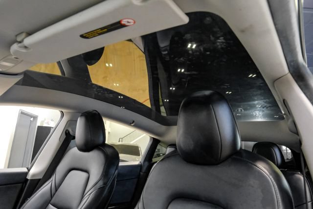 Used 2021 Tesla Model Y 2WD image 6