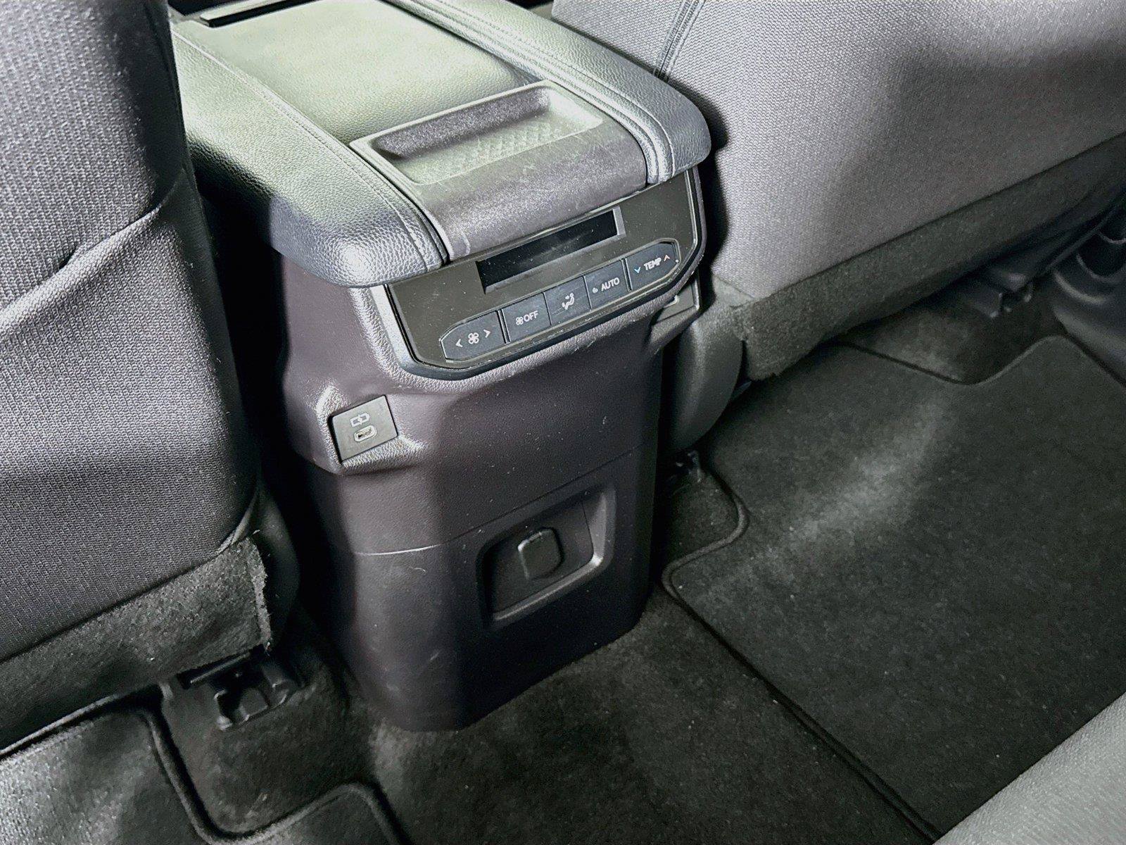Certified 2025 Toyota Grand Highlander FWD image 35