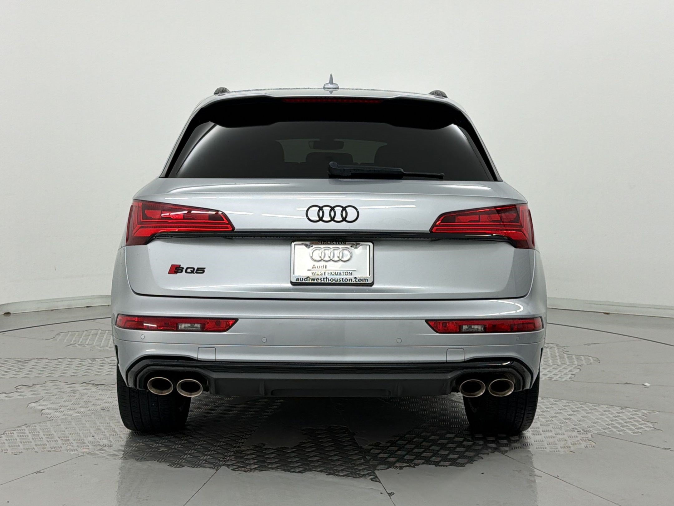 Certified 2022 Audi SQ5 Prestige w/ Prestige Package AWD/4WD image 10