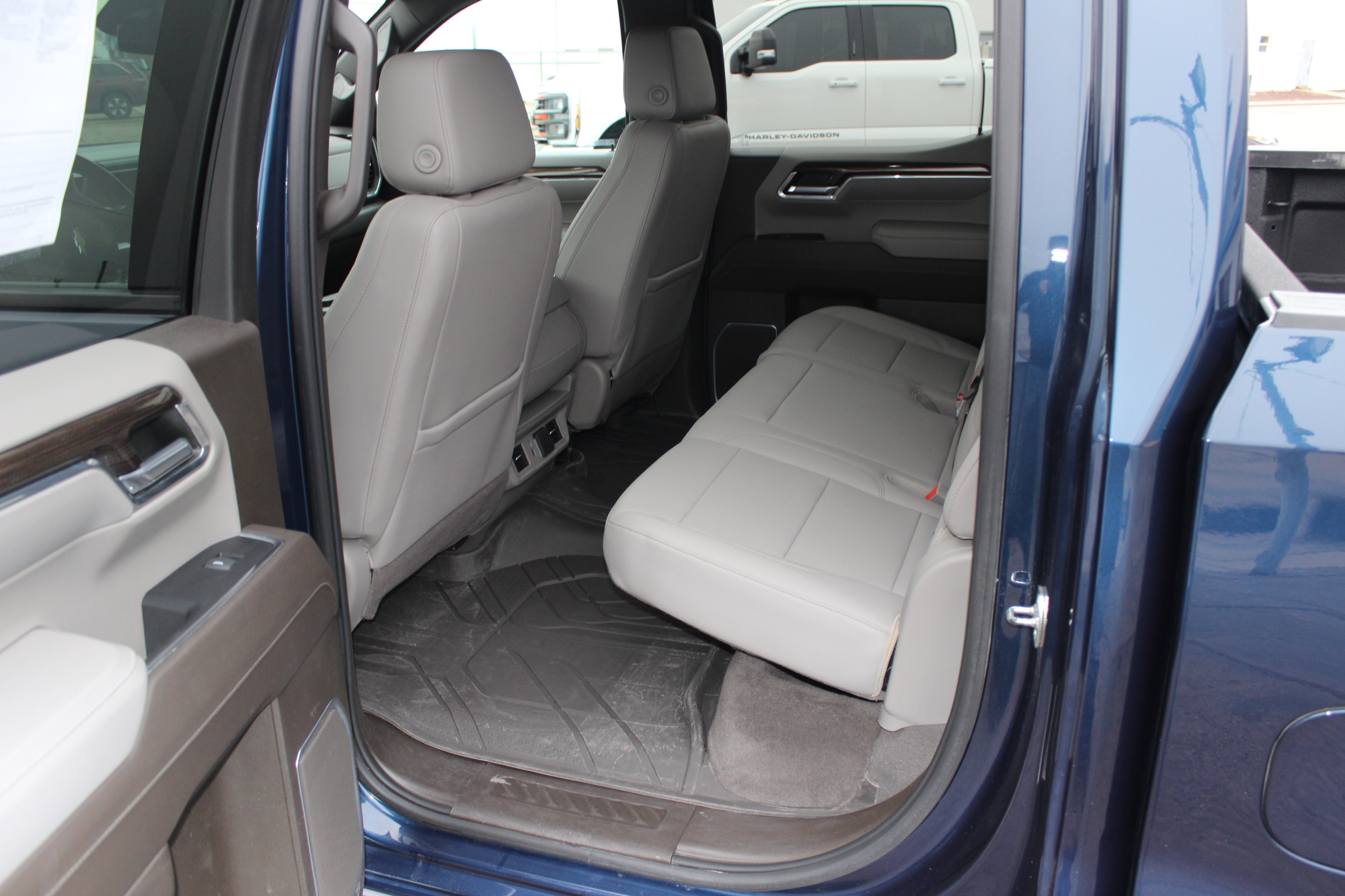 Used 2023 Chevrolet Silverado 1500 LT w/ All Star Edition Plus image 17