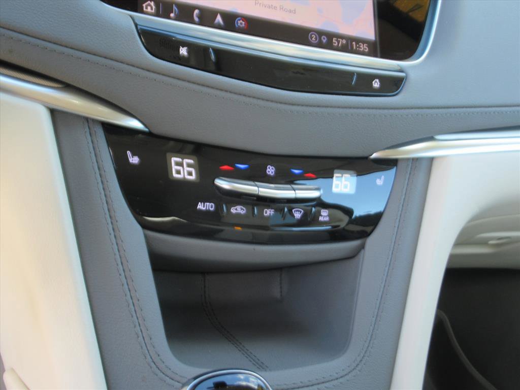 Used 2024 Cadillac XT5 Premium Luxury w/ Technology Package image 24