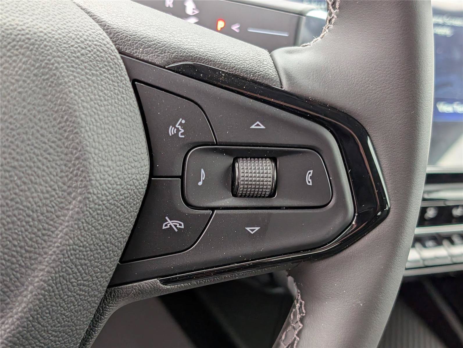 New 2027 Chevrolet Bolt RS FWD image 19