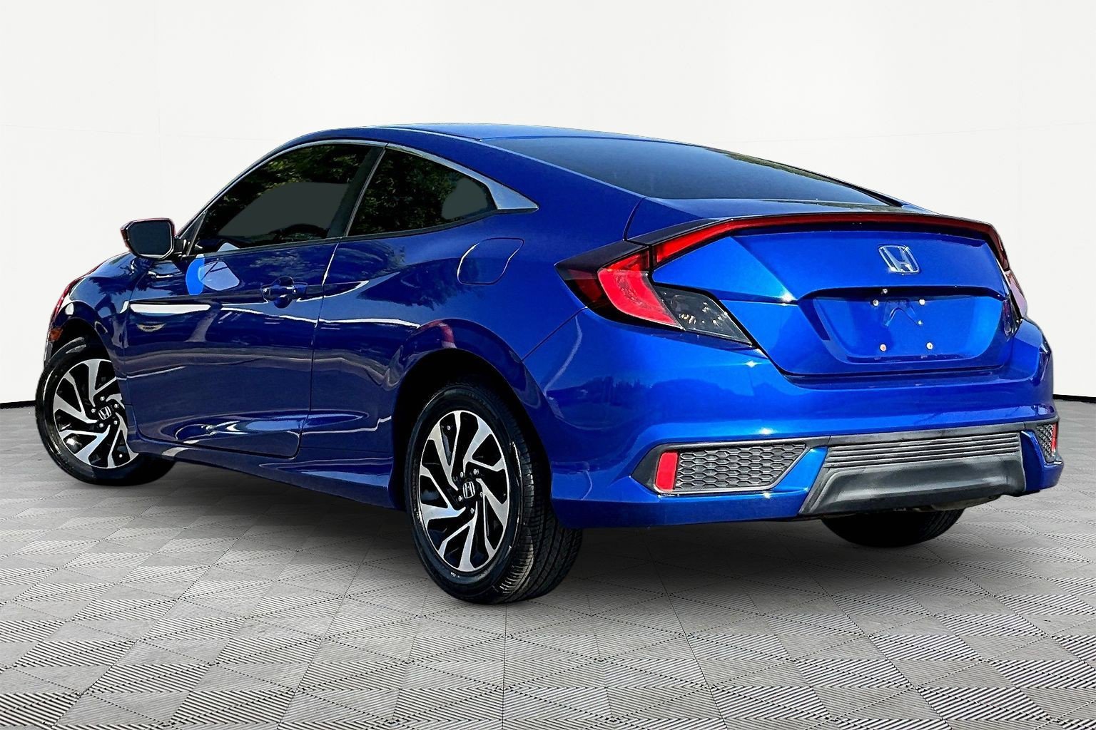 Used 2018 Honda Civic LX image 4