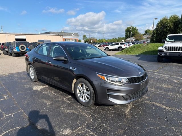 Used 2018 Kia Optima LX FWD image 2