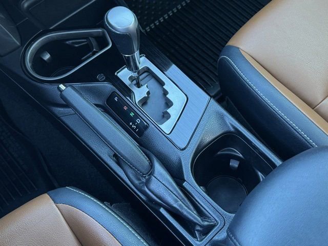 Used 2017 Toyota RAV4 Limited image 18