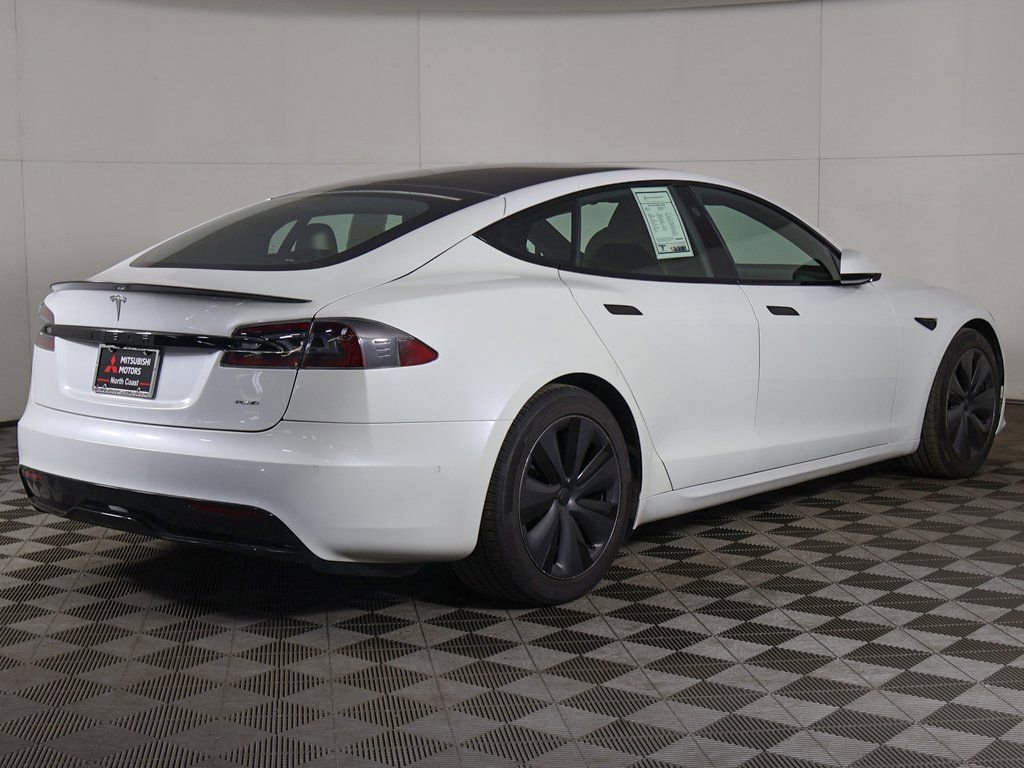 Used 2021 Tesla Model S Plaid image 12