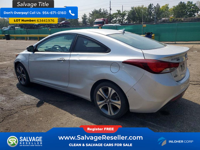 Used 2014 Hyundai Elantra w/ Option Group 2 FWD image 3