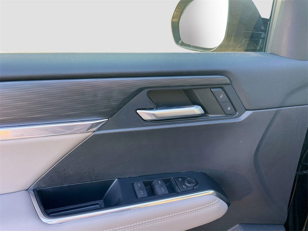 Used 2024 GMC Acadia Elevation w/ LPO, Floor Liner Package image 9