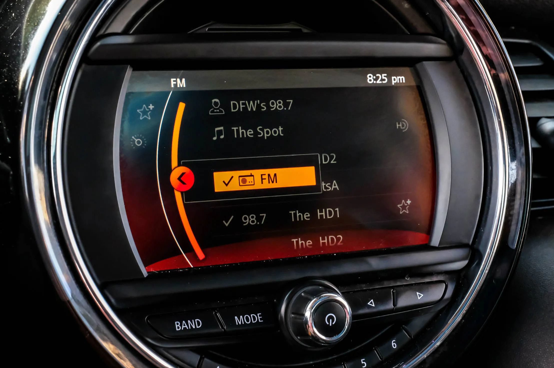 Used 2019 MINI Cooper 2-Door Hardtop FWD image 29