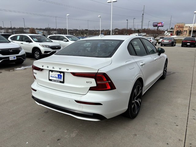 Used 2024 Volvo S60 B5 Core image 5
