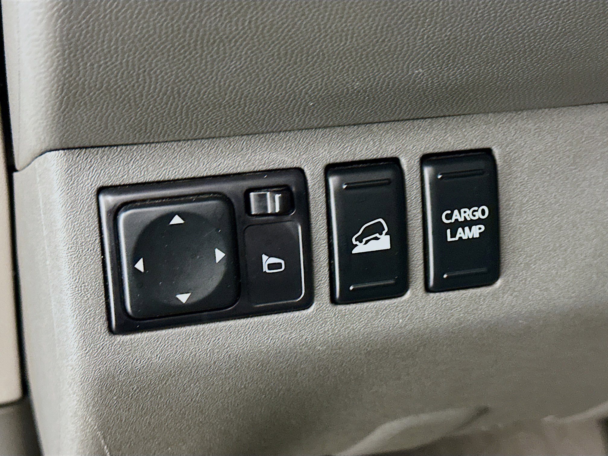 Used 2018 Nissan Frontier SV AWD/4WD image 17