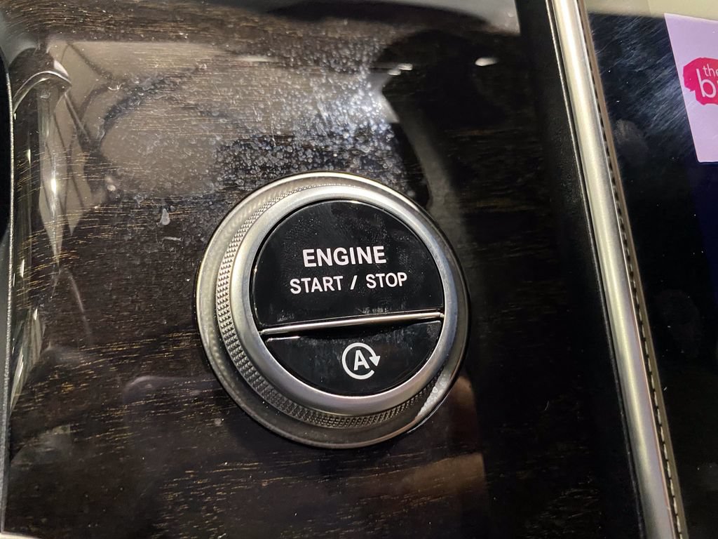 Certified 2025 Mercedes-Benz GLC 300 4MATIC image 14