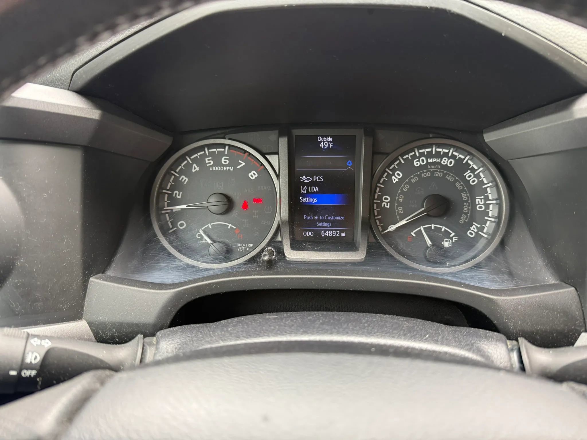 Used 2019 Toyota Tacoma TRD Sport image 9