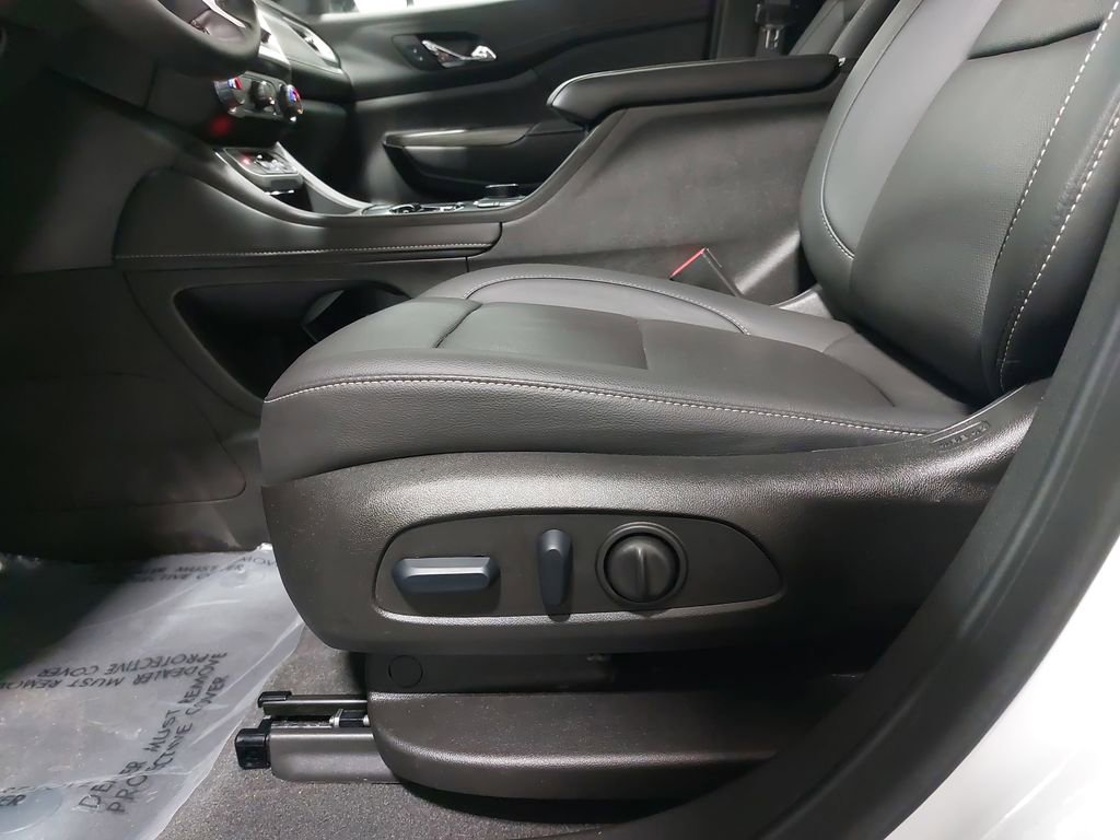 Used 2023 GMC Acadia SLT w/ Trailering Package image 33