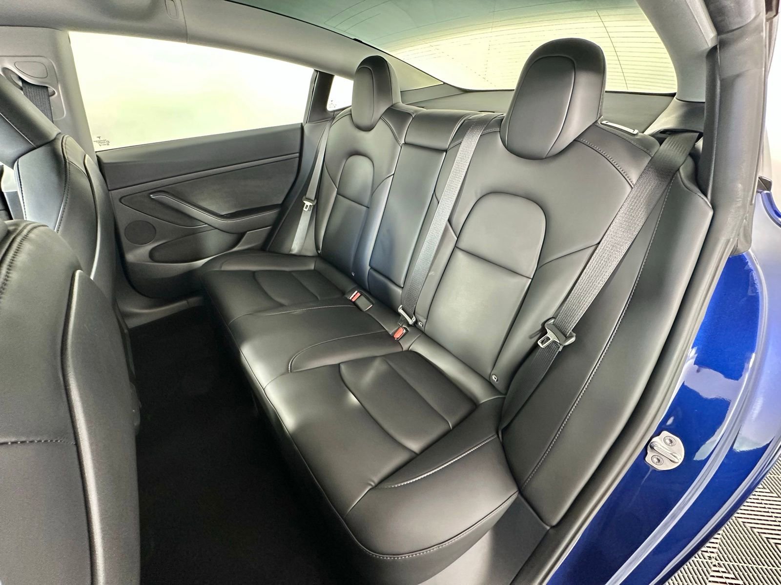 Used 2023 Tesla Model 3 Standard Range RWD image 28