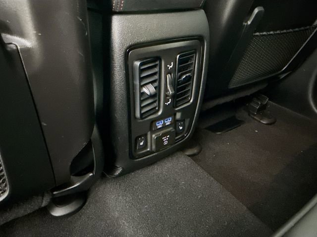 Used 2024 Dodge Durango GT image 35