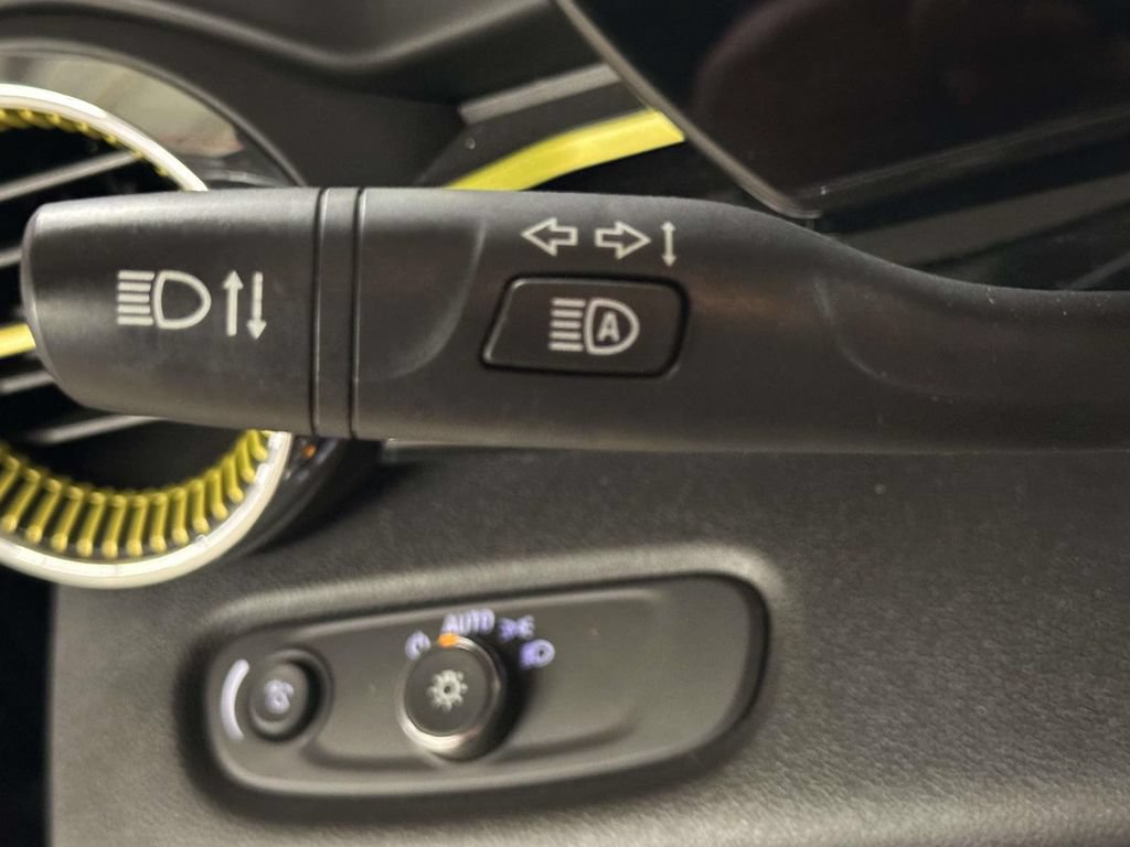Used 2024 Chevrolet Trax ACTIV FWD image 32