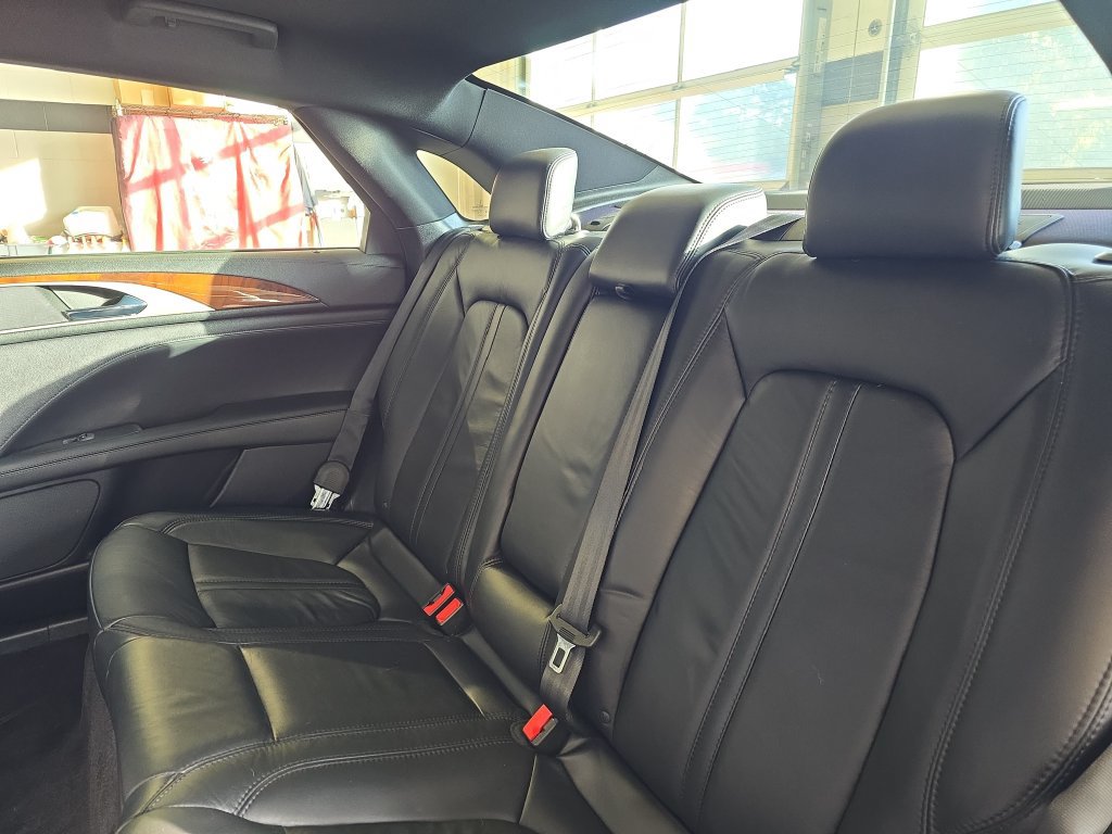 Used 2017 Lincoln MKZ Select w/ Technology Package FWD image 15