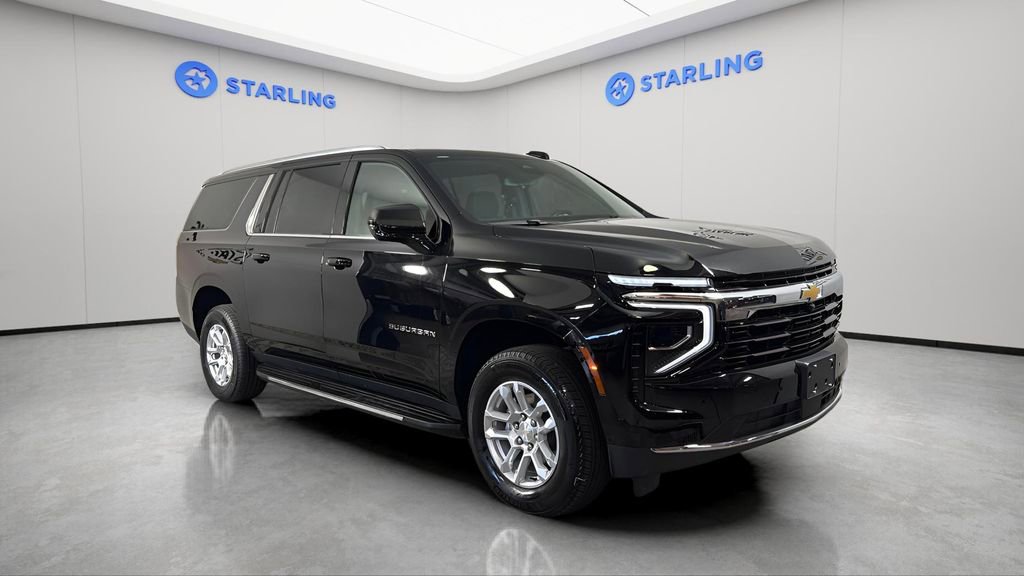Used 2025 Chevrolet Suburban LS image 14