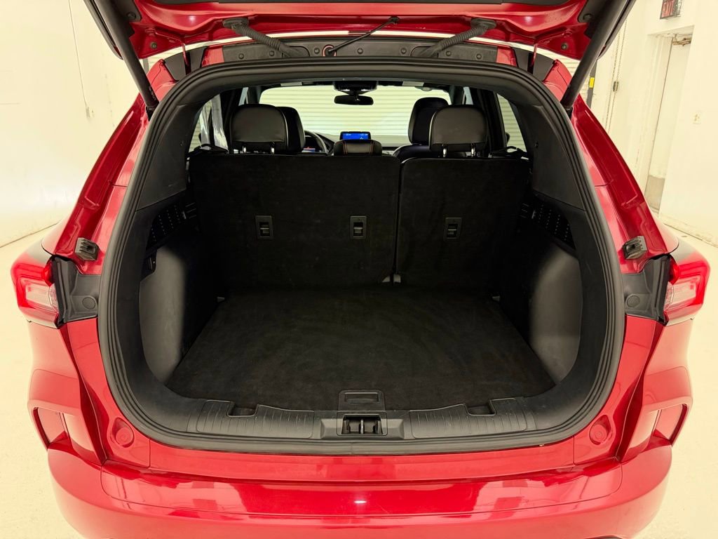 Used 2024 Ford Escape ST-Line image 4
