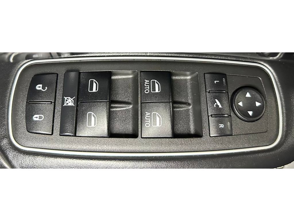 Used 2022 RAM 1500 Limited w/ Night Edition AWD/4WD image 34