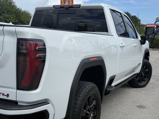 Used 2024 GMC Sierra 2500 AT4 w/ AT4 Premium Plus Package AWD/4WD image 10
