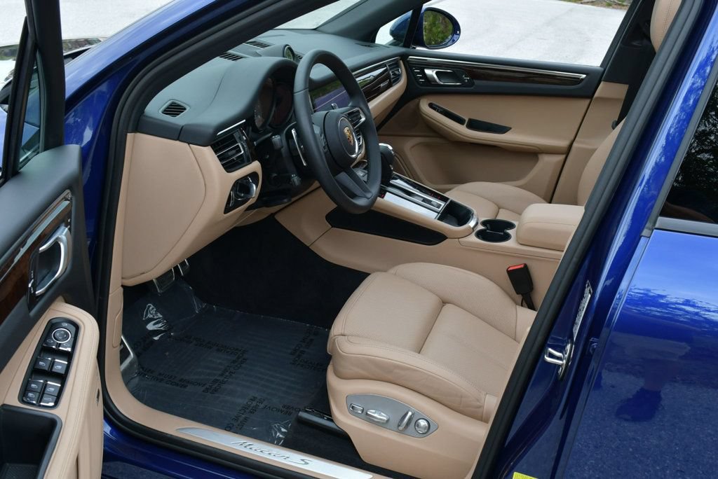 Used 2024 Porsche Macan S AWD/4WD image 43