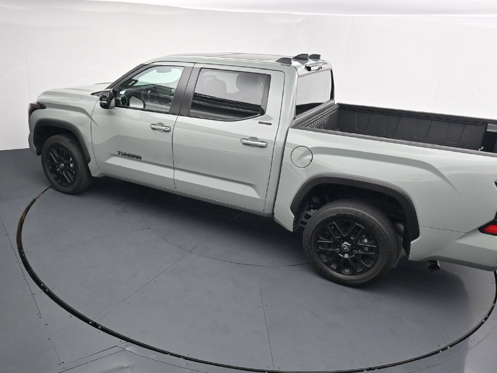 Used 2026 Toyota Tundra Limited AWD/4WD image 13