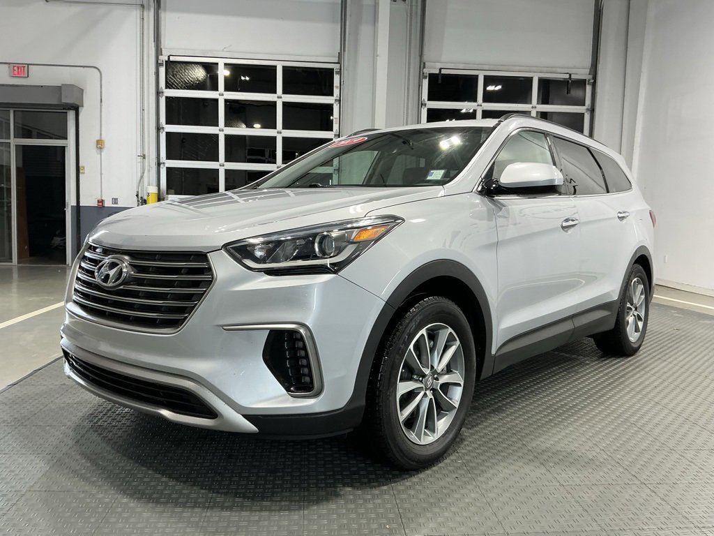 Used 2019 Hyundai Santa Fe XL SE image 2