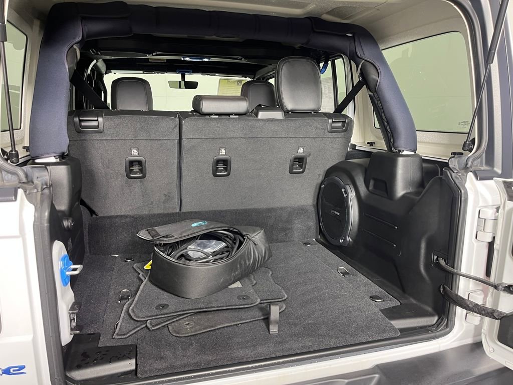 Used 2022 Jeep Wrangler Unlimited Sahara image 21