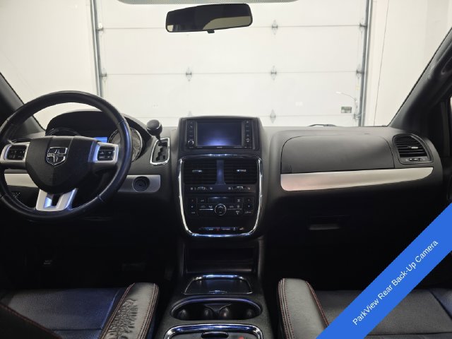 Used 2016 Dodge Grand Caravan R/T FWD image 14