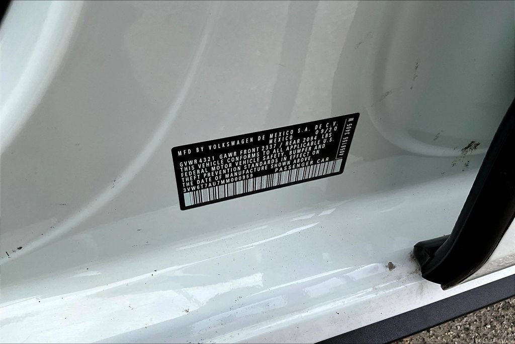 Used 2021 Volkswagen GTI SE FWD image 17
