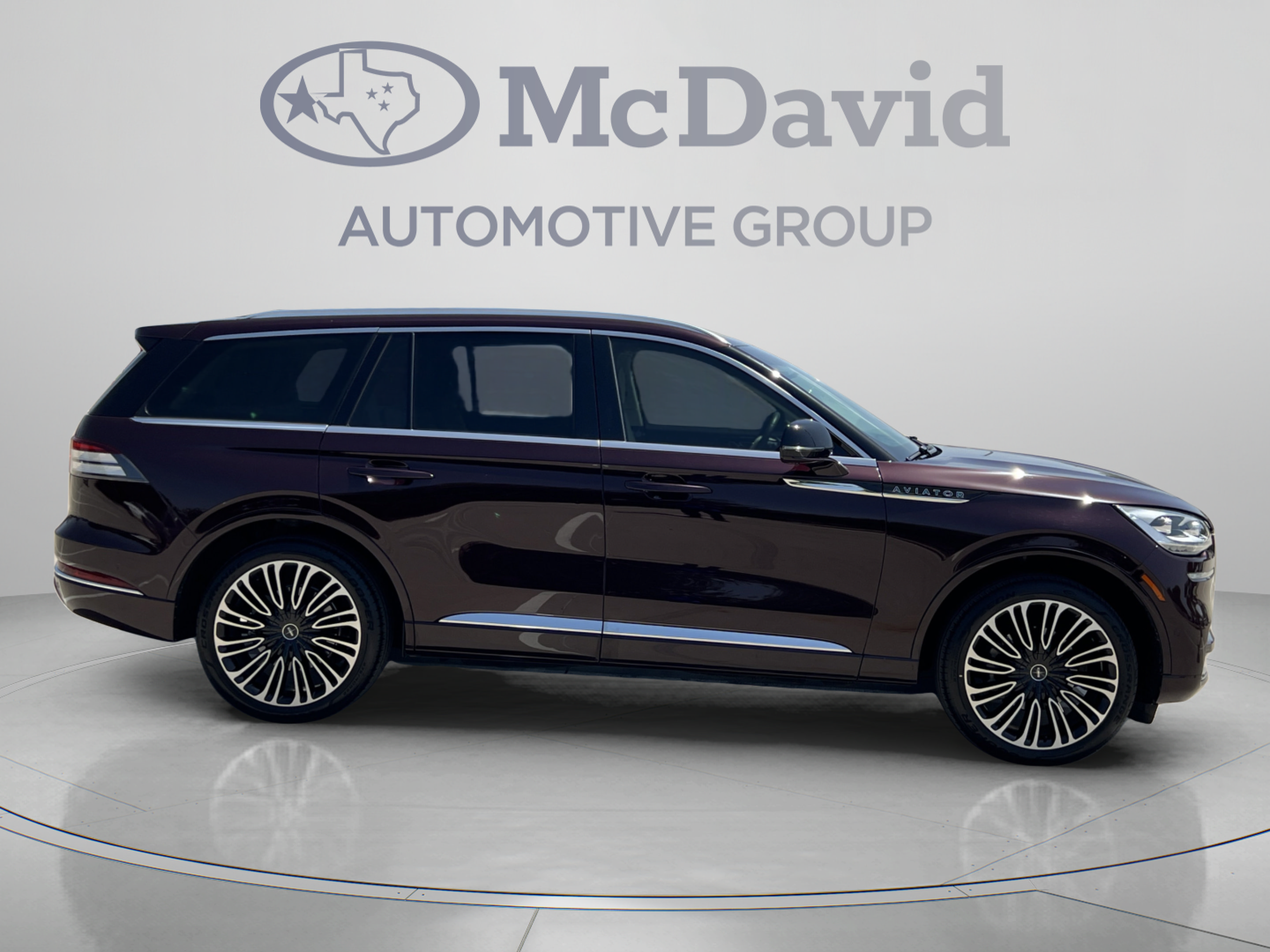 Certified 2024 Lincoln Aviator Black Label w/ Class IV Trailer Tow Package AWD/4WD image 8