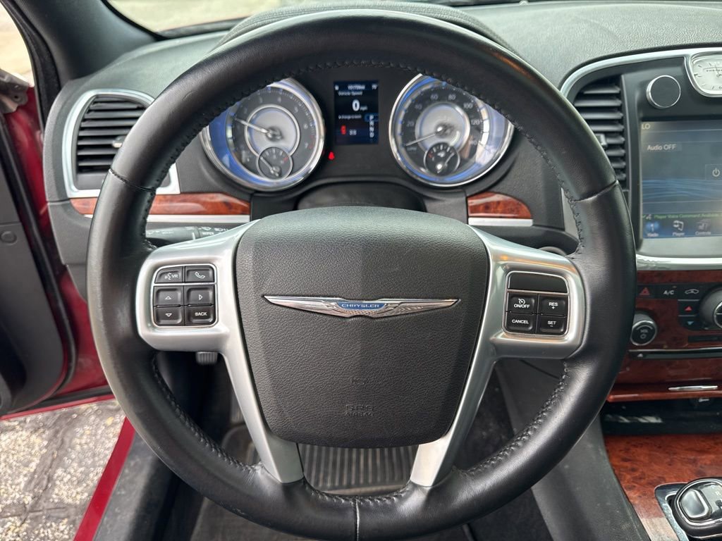 Used 2014 Chrysler 300 image 16