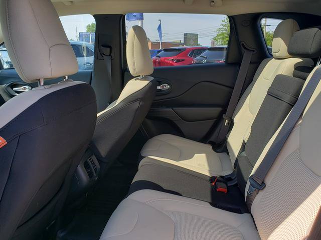 Used 2016 Jeep Cherokee 75th Anniversary AWD/4WD image 13