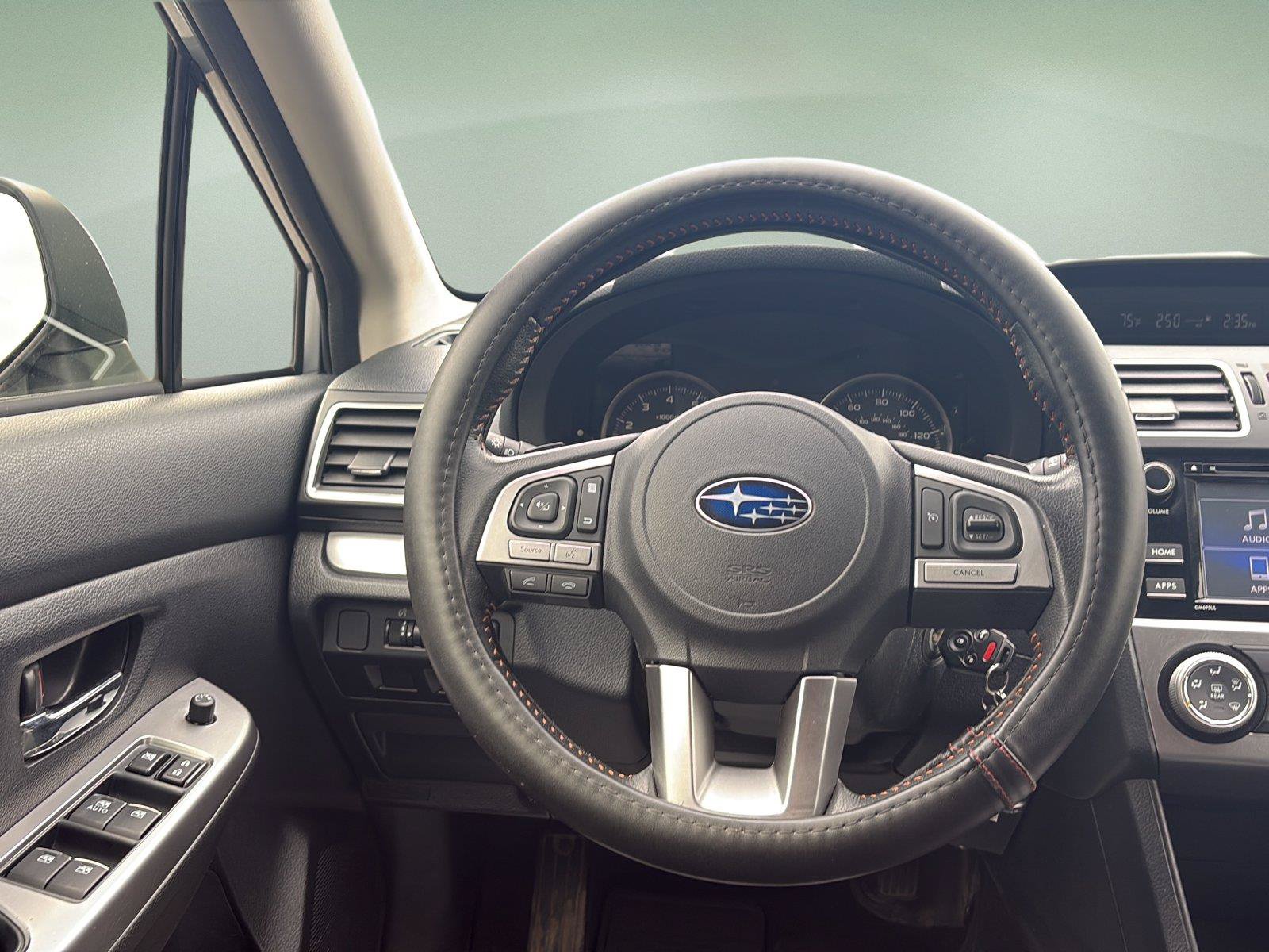 Used 2017 Subaru Crosstrek 2.0i Premium w/ Moonroof Package AWD/4WD image 11