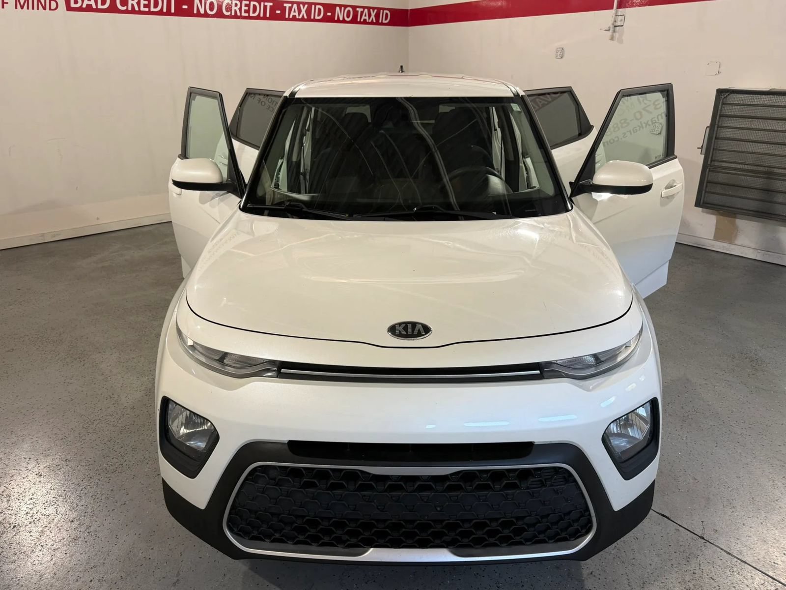 Used 2020 Kia Soul S FWD image 13