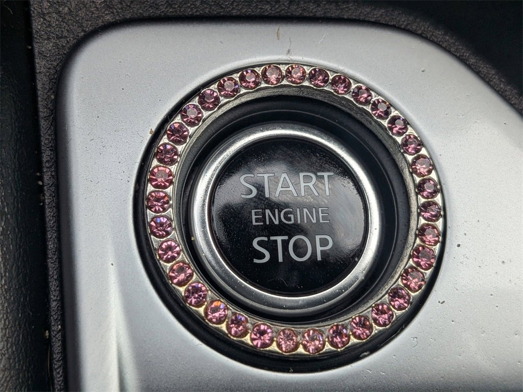 Used 2023 Nissan Sentra SR w/ SR Premium Package image 30