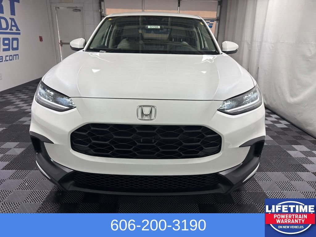 New 2027 Honda HR-V LX image 2