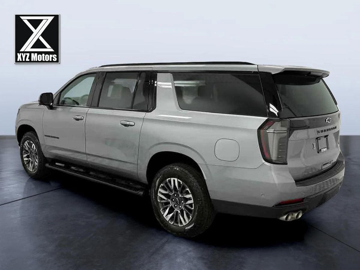 Used 2025 Chevrolet Suburban Z71 w/ Comfort Package AWD/4WD image 4